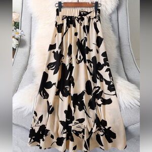 NEW| Women’s SHEIN Black and Cream Floral Midi Skirt